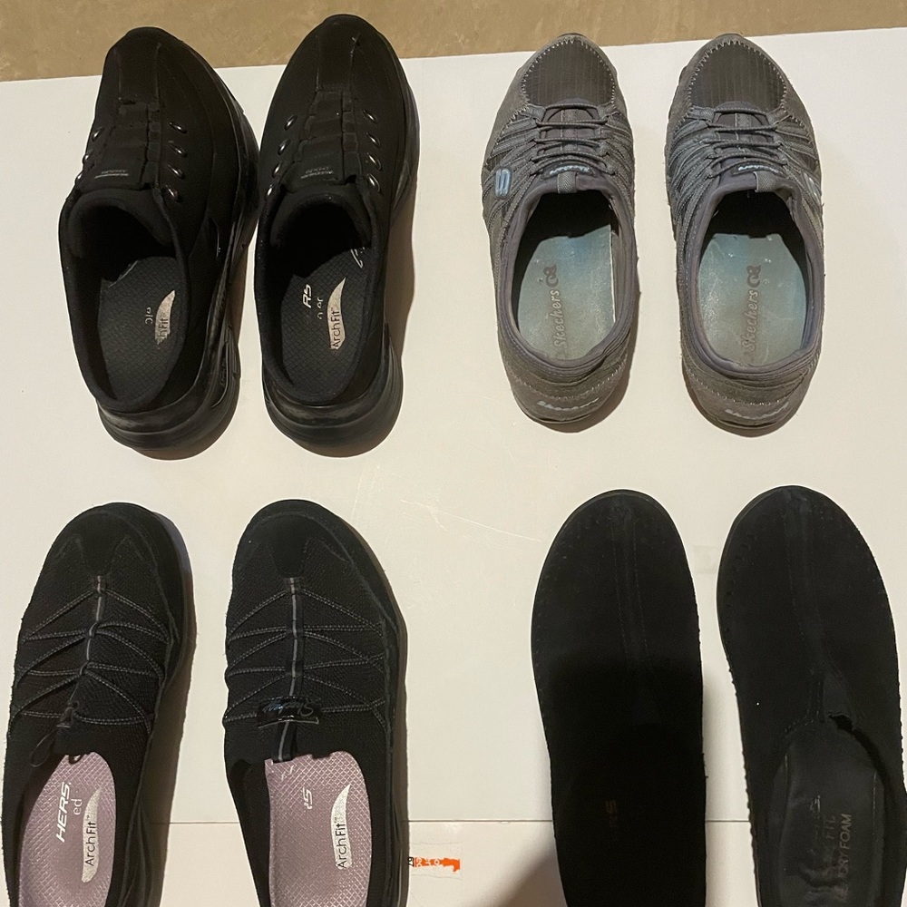 Womens Skechers Black and Grey Shoes Set of Four Pair Size 8